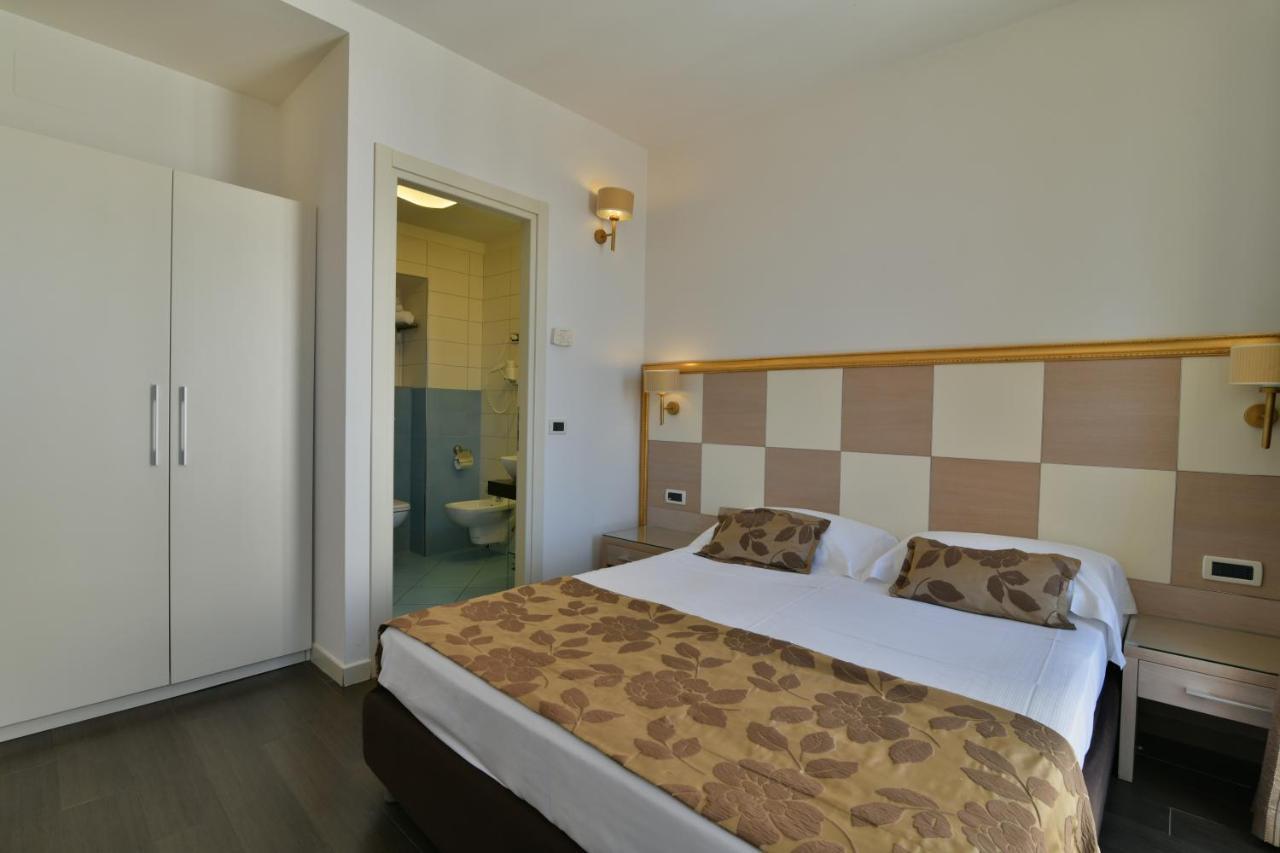Hotel Le Chevalier Таормина Экстерьер фото