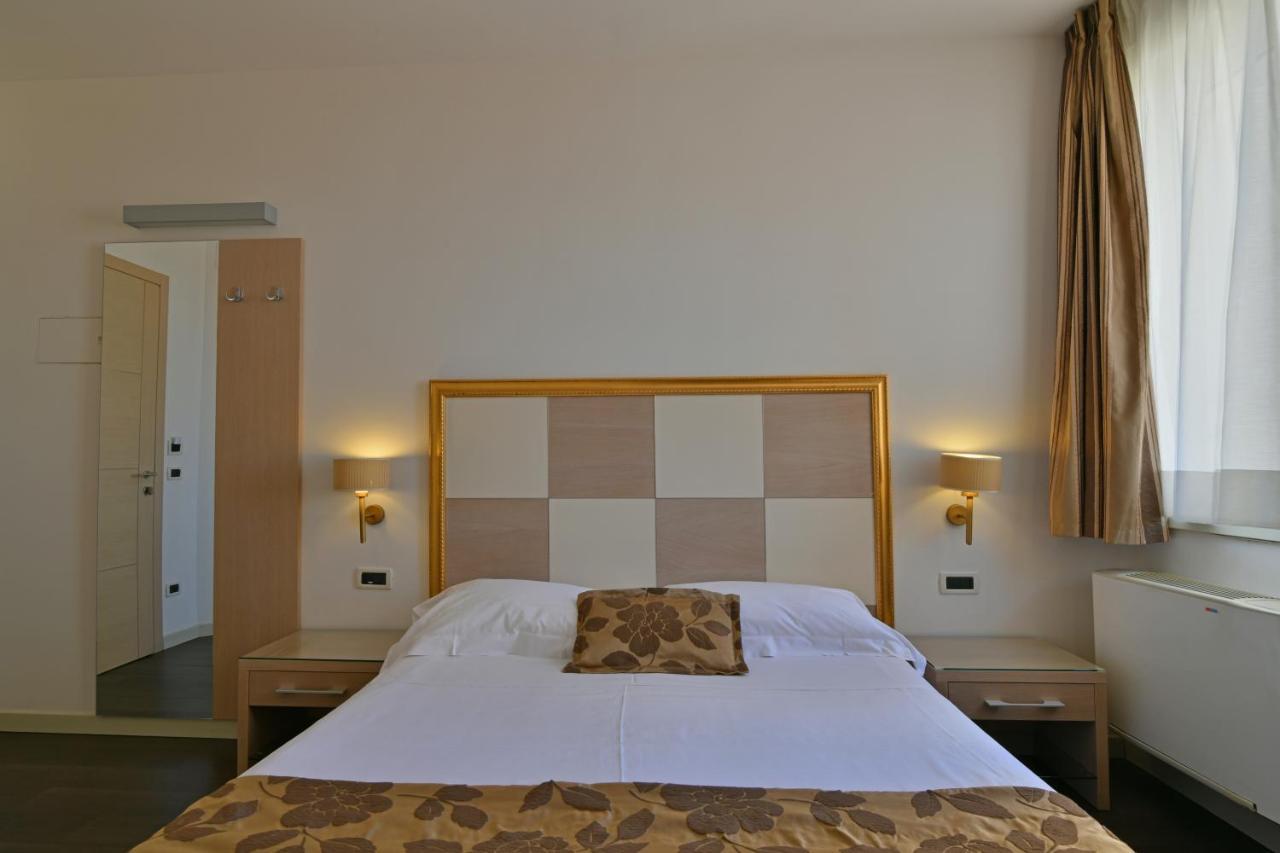 Hotel Le Chevalier Таормина Экстерьер фото